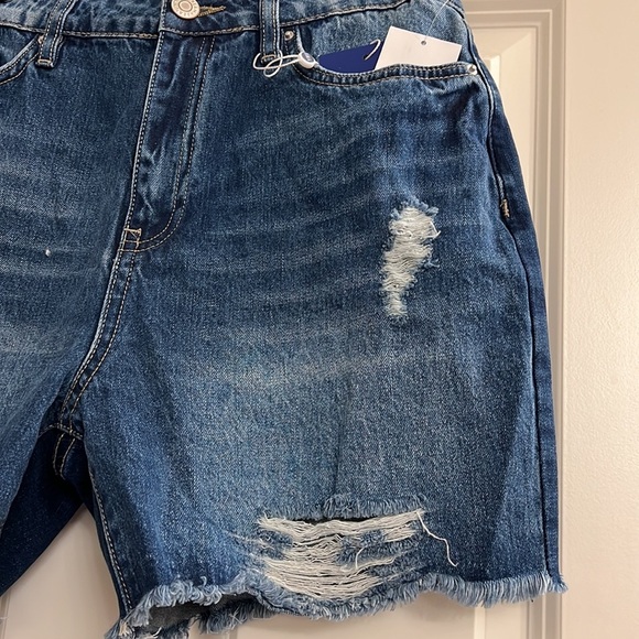 YMI ladies jean shorts - Picture 3 of 8